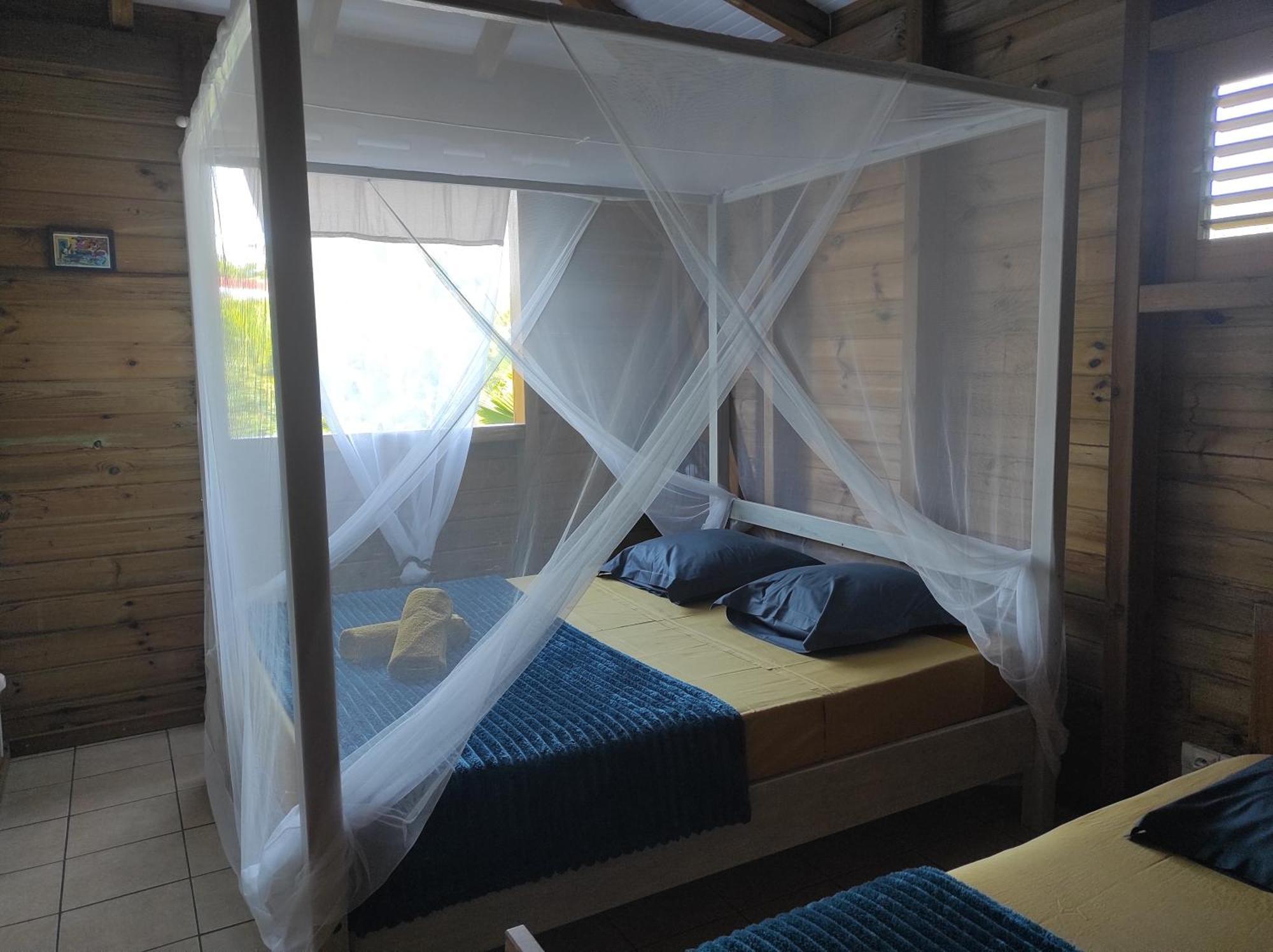 Le Tri Haut De Bellevue - Bungalow Heliconia Pointe-Noire Esterno foto